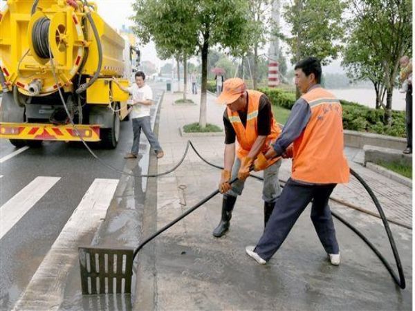 来宾市管道疏通（来宾市中心架起的管道）